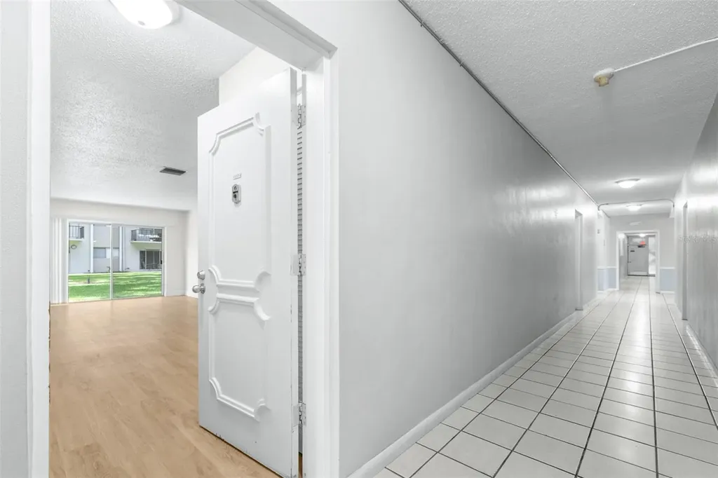 4606 W Gray Street Tampa FL 33609