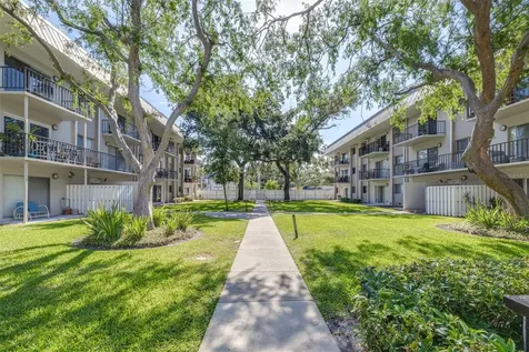 4606 W Gray Street Tampa FL 33609