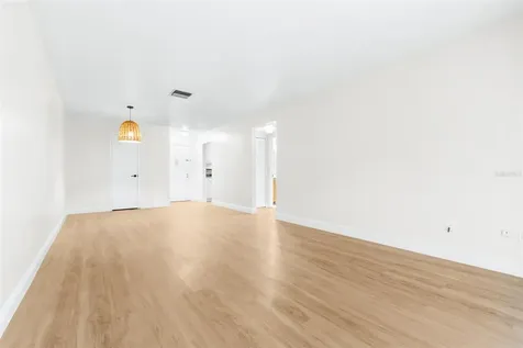 4606 W Gray Street Tampa FL 33609