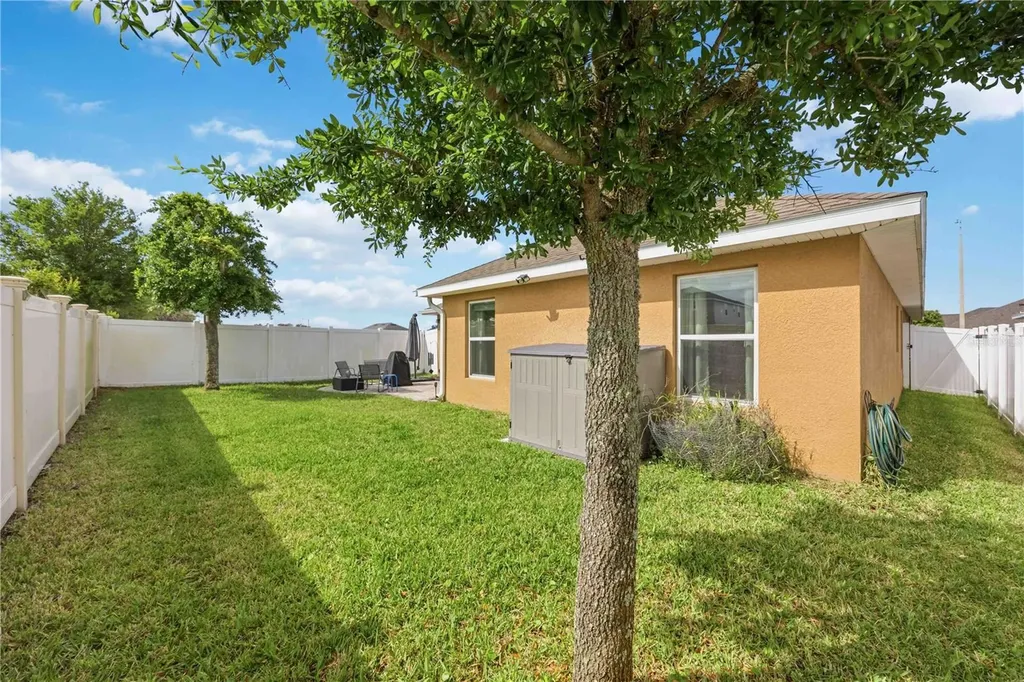 613 Meadow Pointe Drive Haines City FL 33844