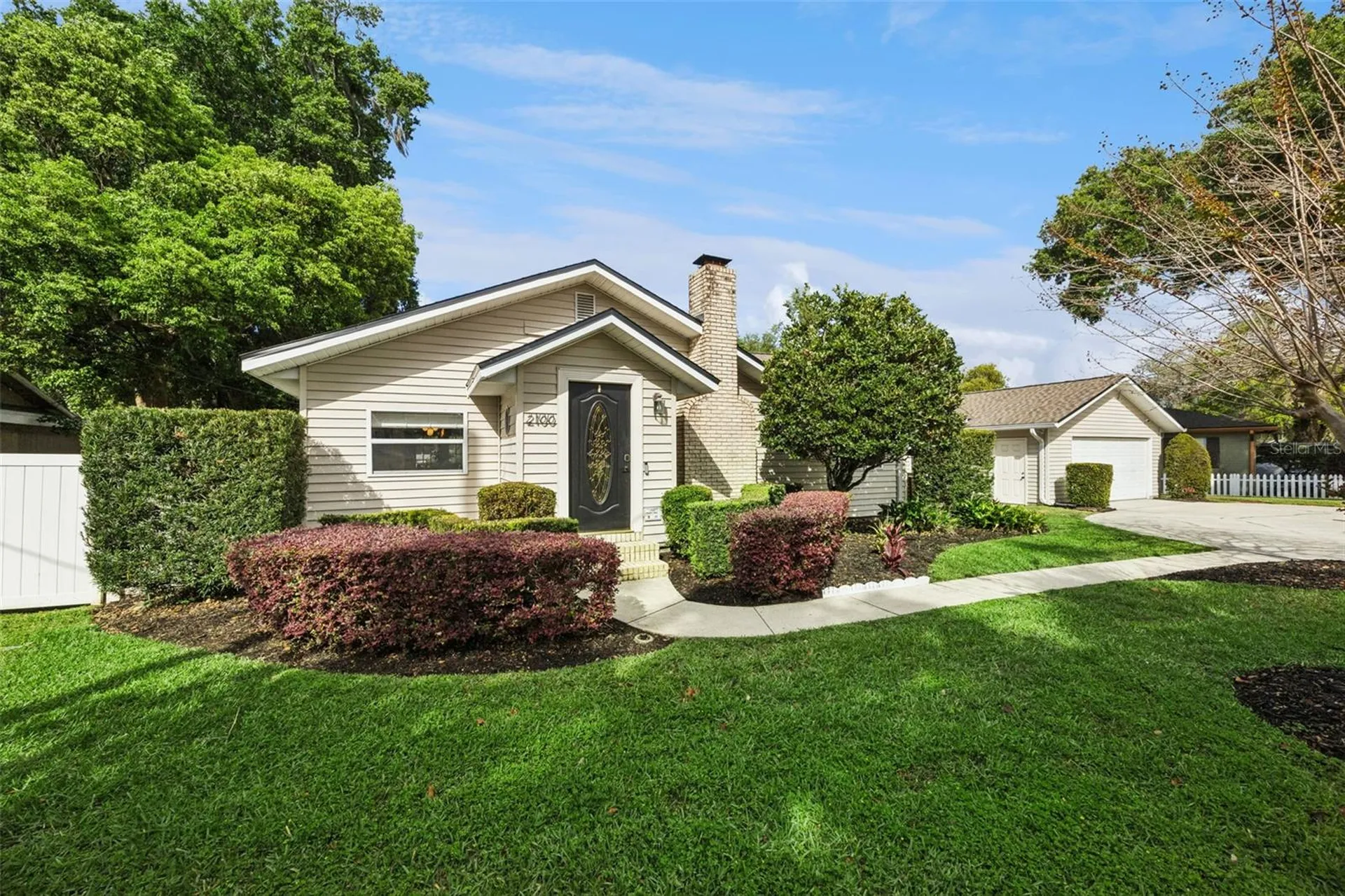 2100 Mae Street Orlando FL 32806