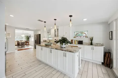 2100 Mae Street Orlando FL 32806