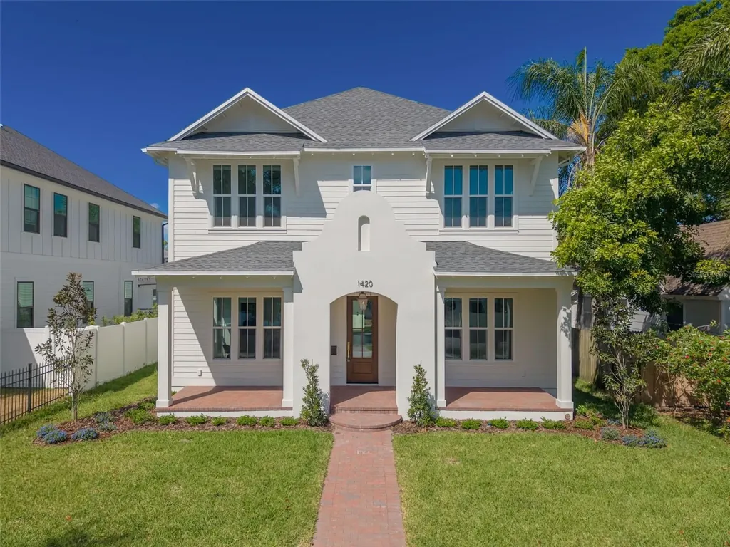 1420 14th Street N St Petersburg FL 33704