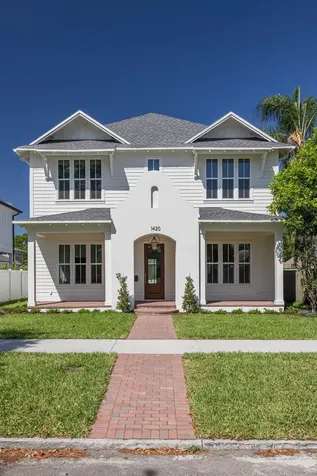 1420 14th Street N St Petersburg FL 33704