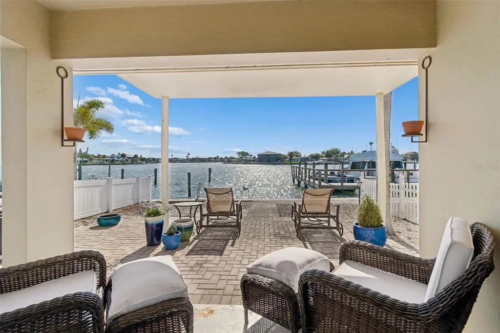 2307 Bay Boulevard Indian Rocks Beach FL 33785