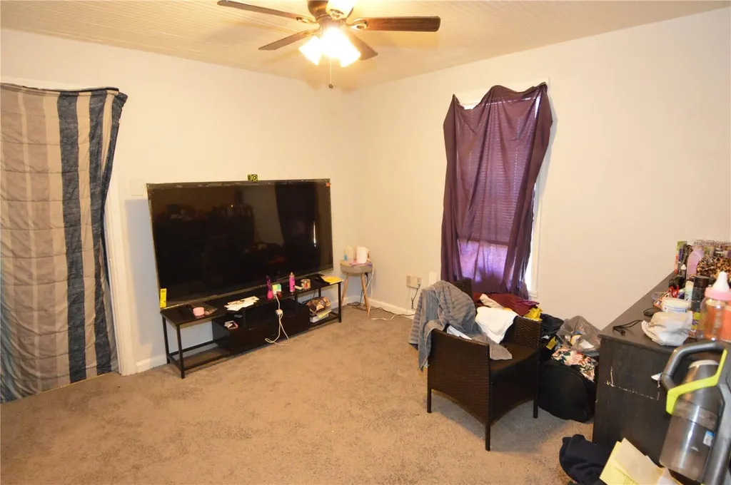 1244 20th Avenue S St Petersburg FL 33705