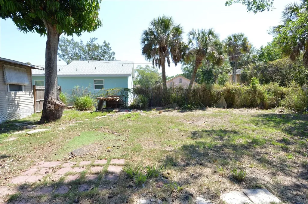 1244 20th Avenue S St Petersburg FL 33705