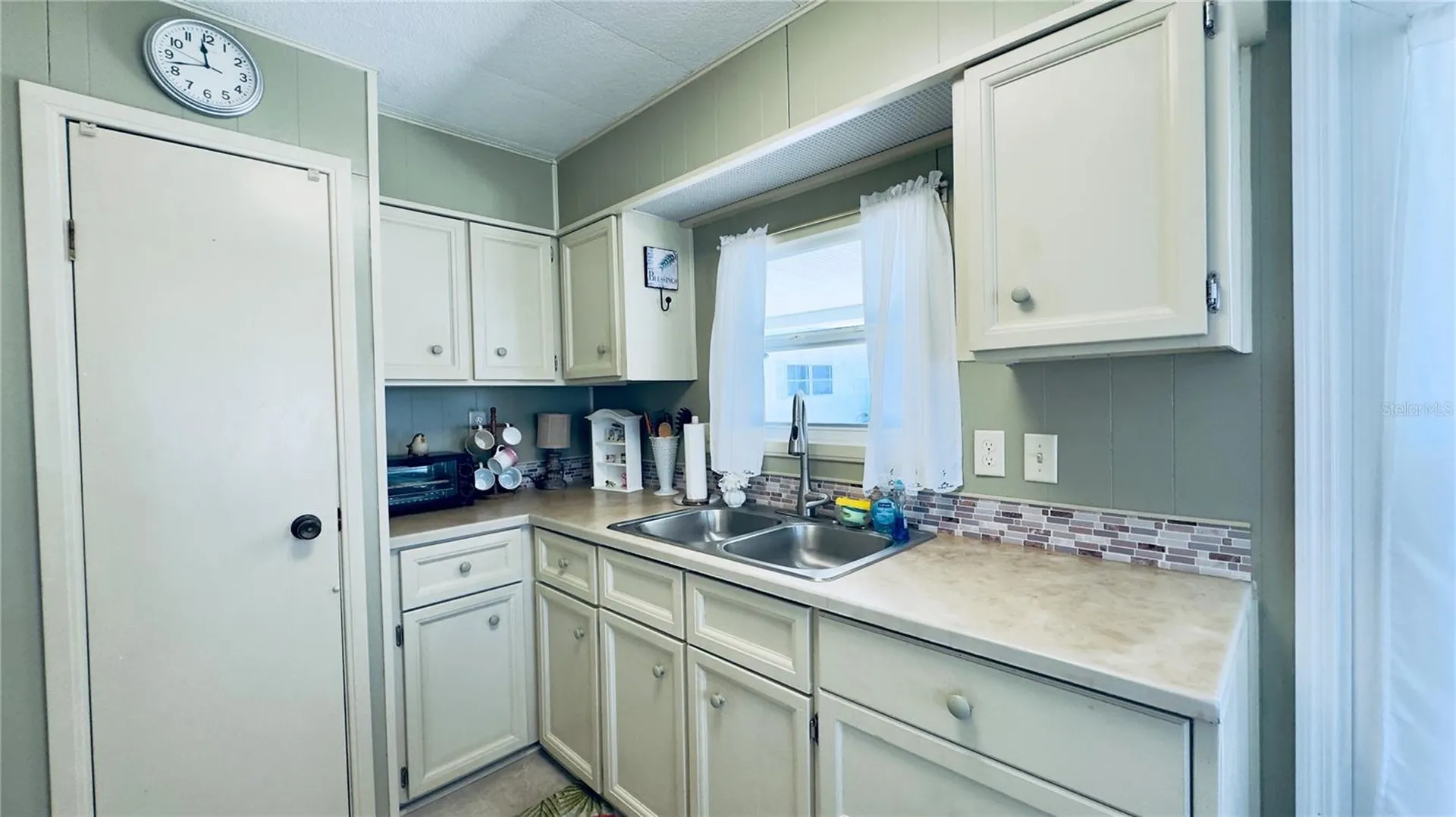 553 Fleetwood Street North Port FL 34287
