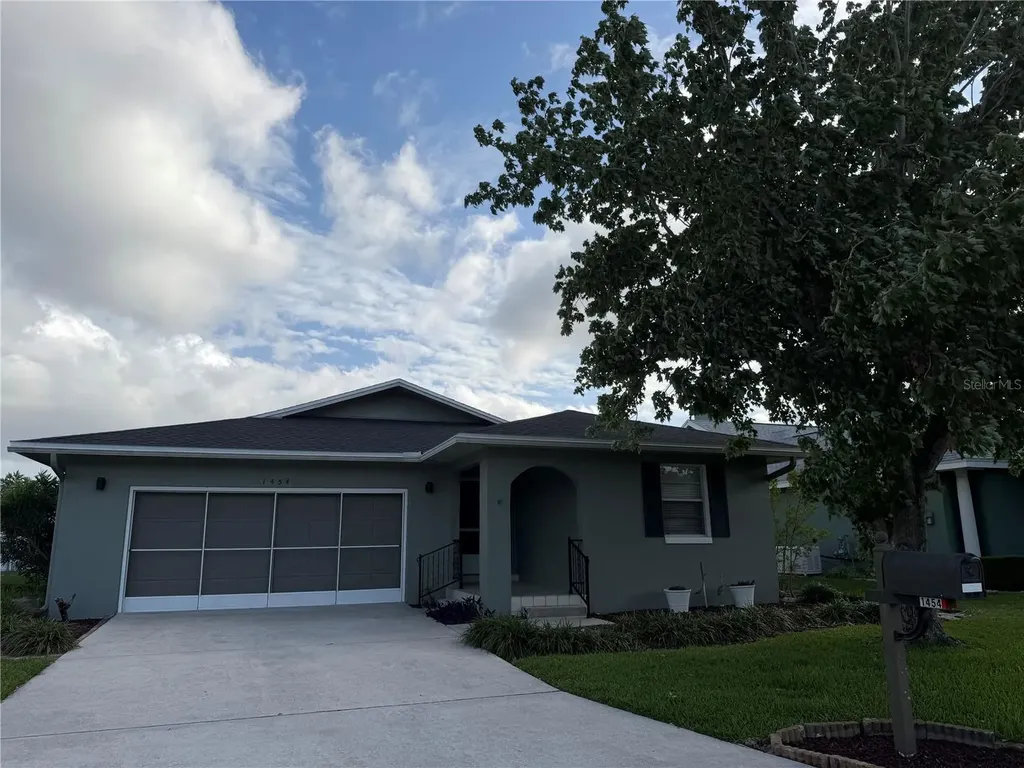 1454 Grand Cayman Circle Winter Haven FL 33884