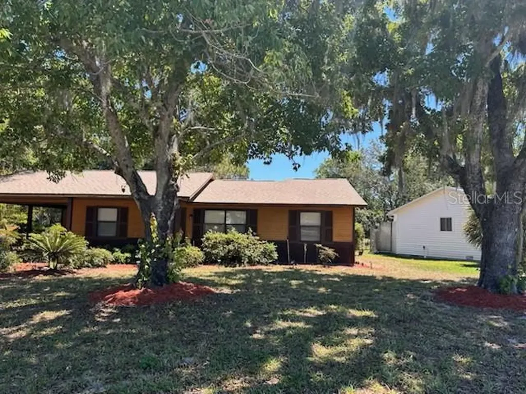 35 Aberdeen Circle Leesburg FL 34788