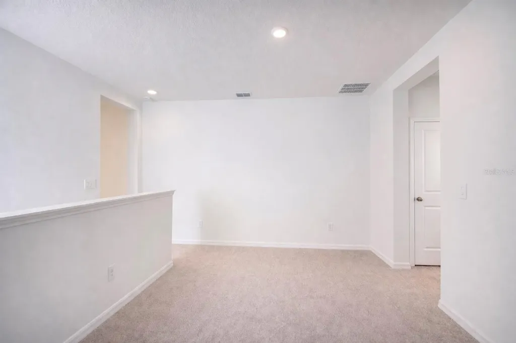 3396 Lapis Lake Drive Zephyrhills FL 33541