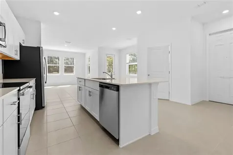 3396 Lapis Lake Drive Zephyrhills FL 33541