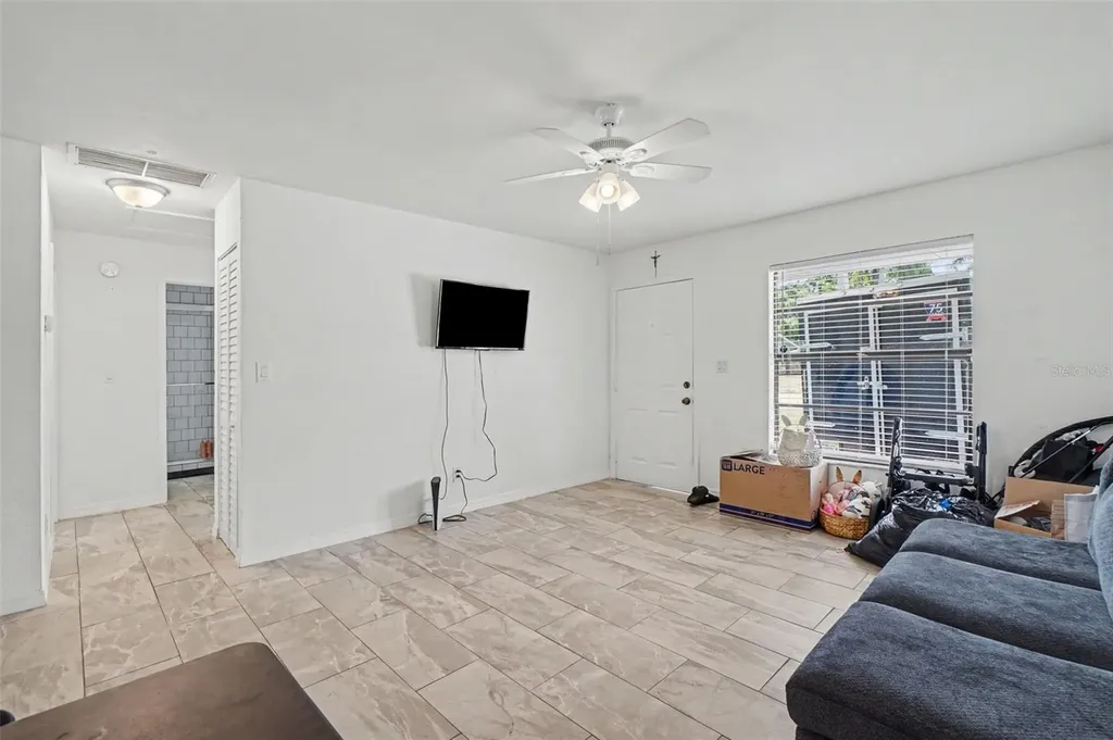 2208/2210 Iris Way Fort Myers FL 33905