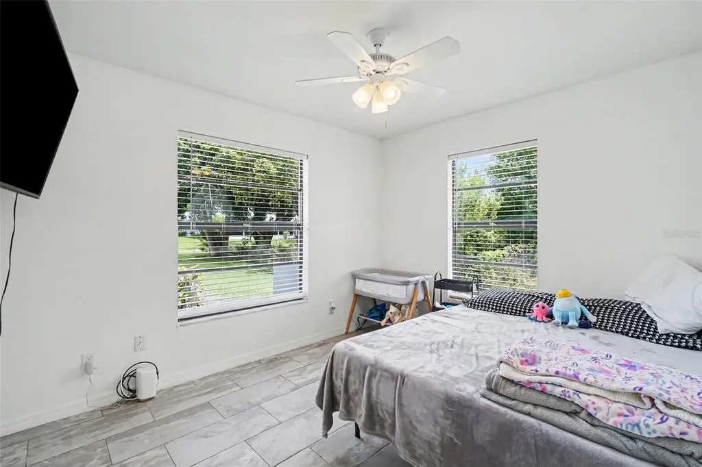2208/2210 Iris Way Fort Myers FL 33905