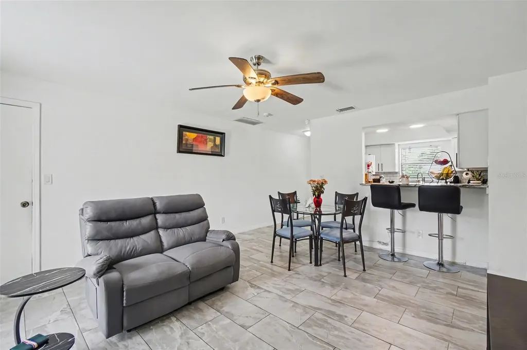 2208/2210 Iris Way Fort Myers FL 33905