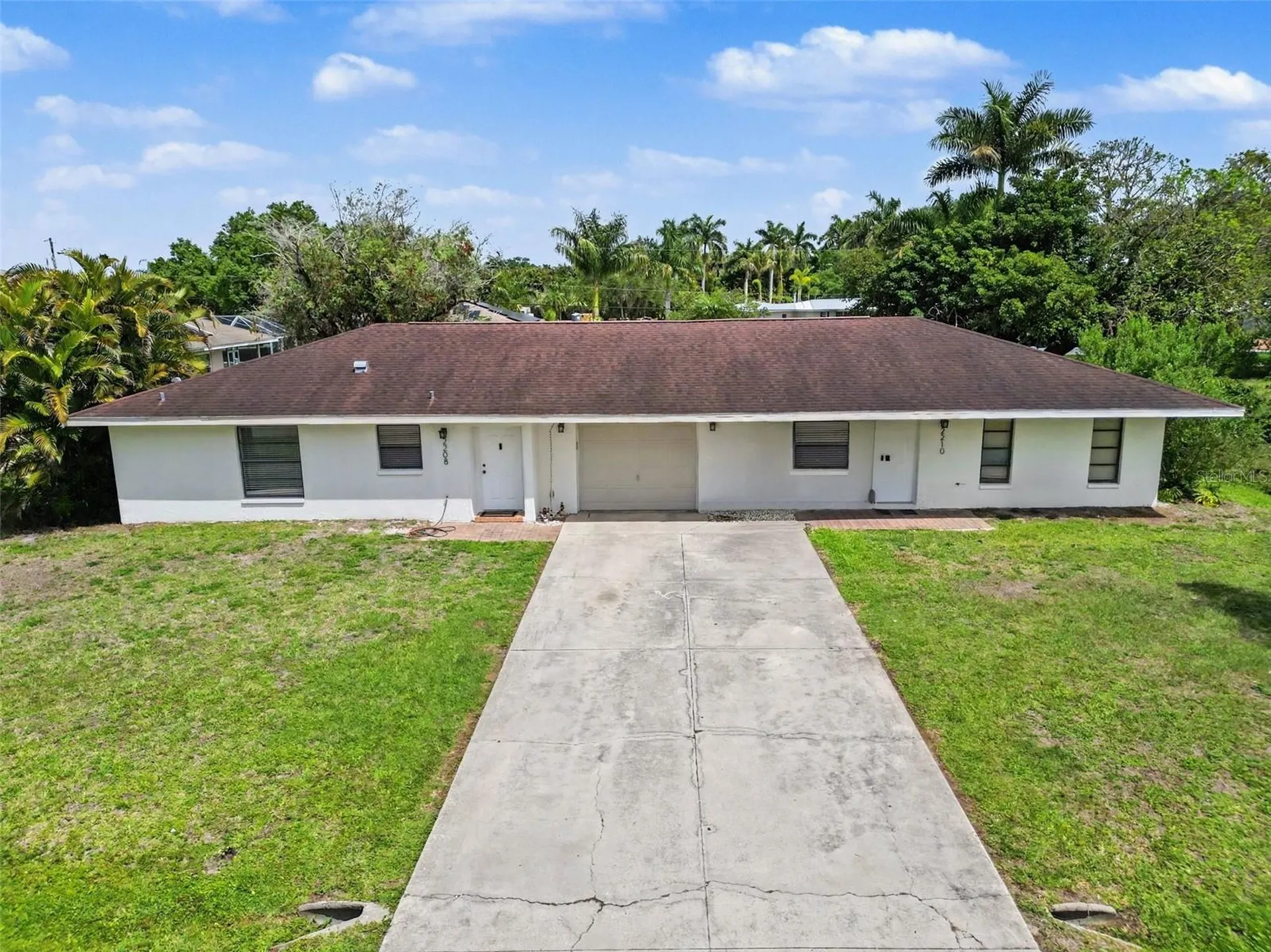 2208/2210 Iris Way Fort Myers FL 33905