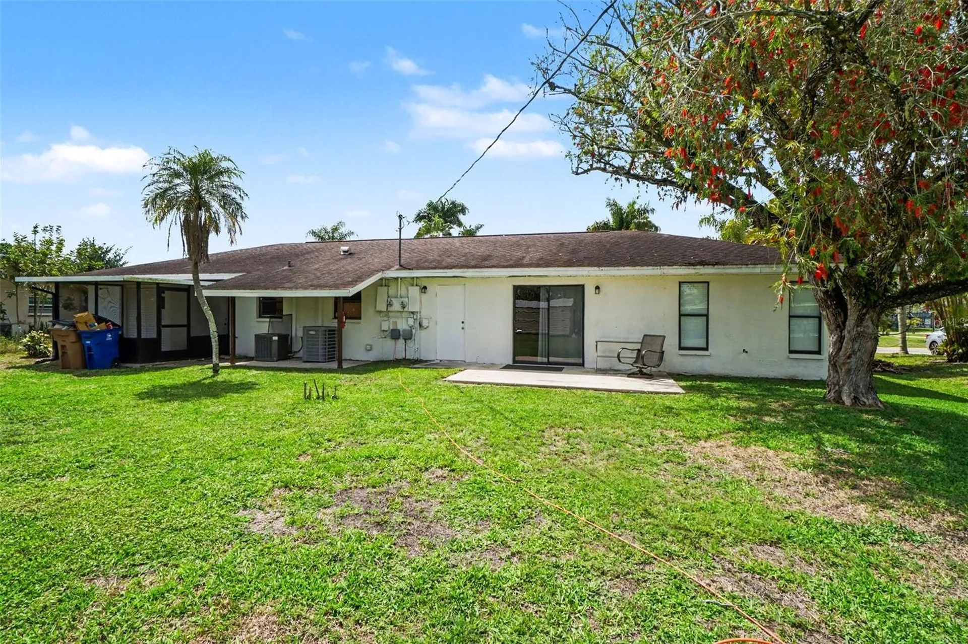2208/2210 Iris Way Fort Myers FL 33905