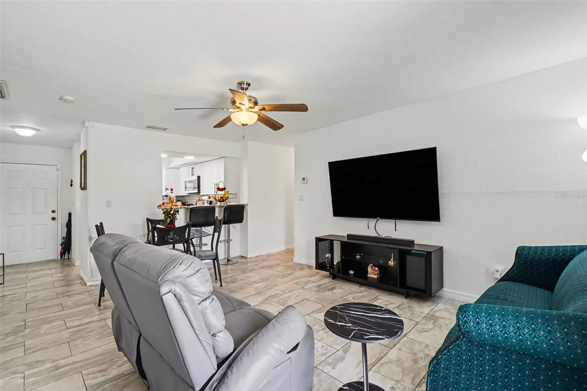 2208/2210 Iris Way Fort Myers FL 33905