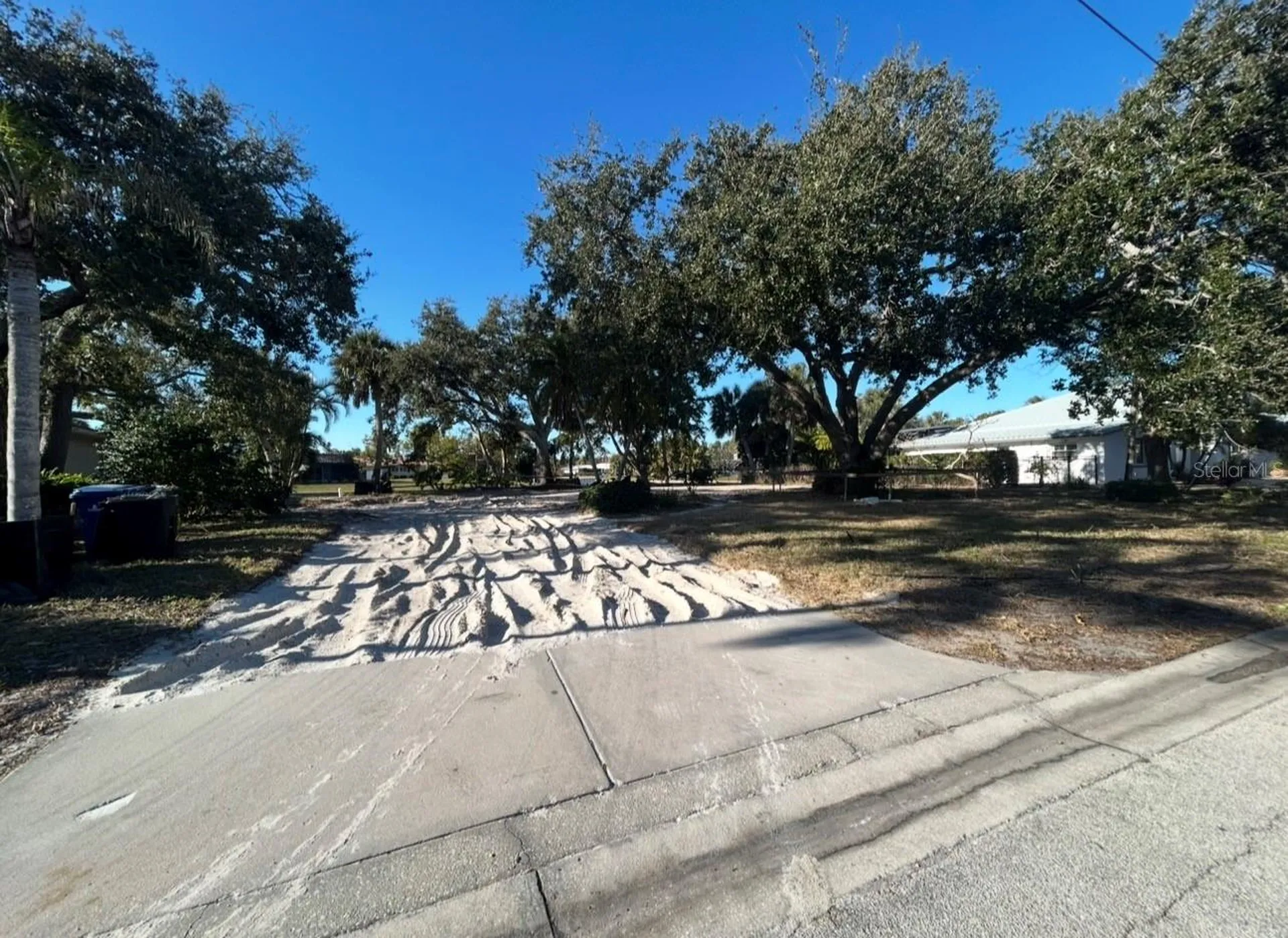 822 Paradise Way Sarasota FL 34242