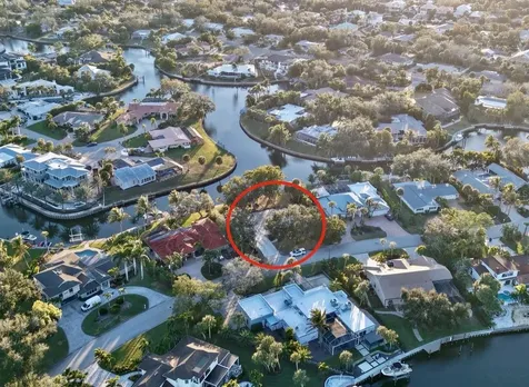 822 Paradise Way Sarasota FL 34242