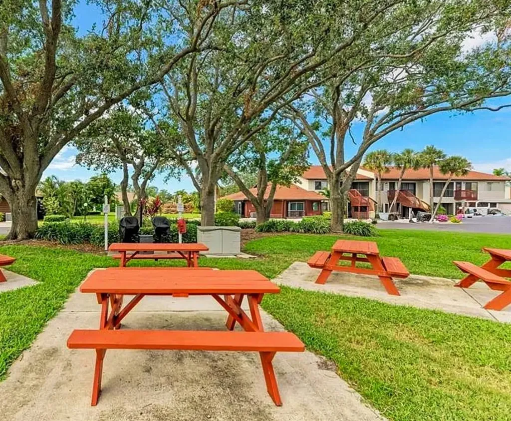2829 74th Street W Bradenton FL 34209