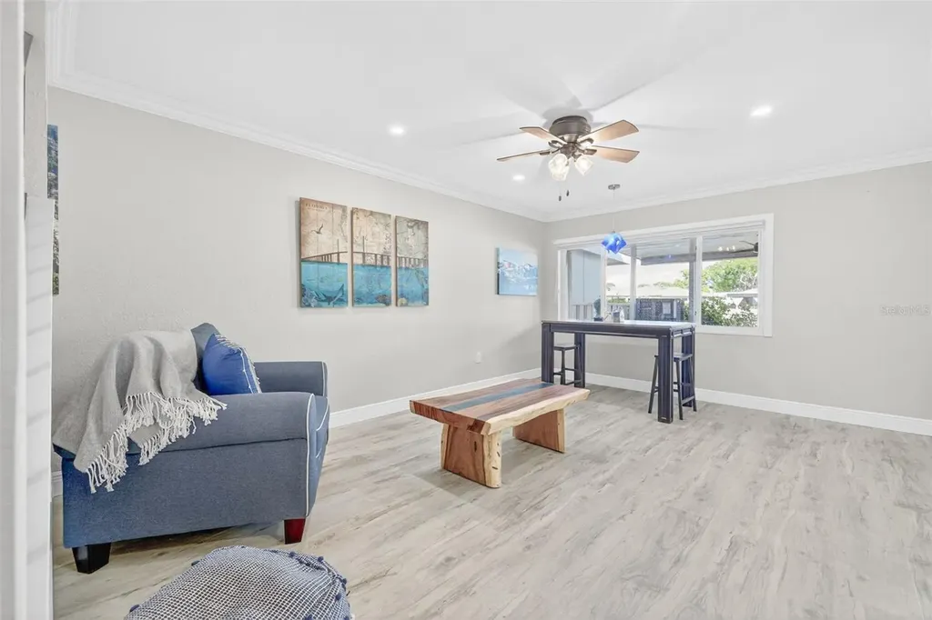 6747 Cape Hatteras Way NE St Petersburg FL 33702