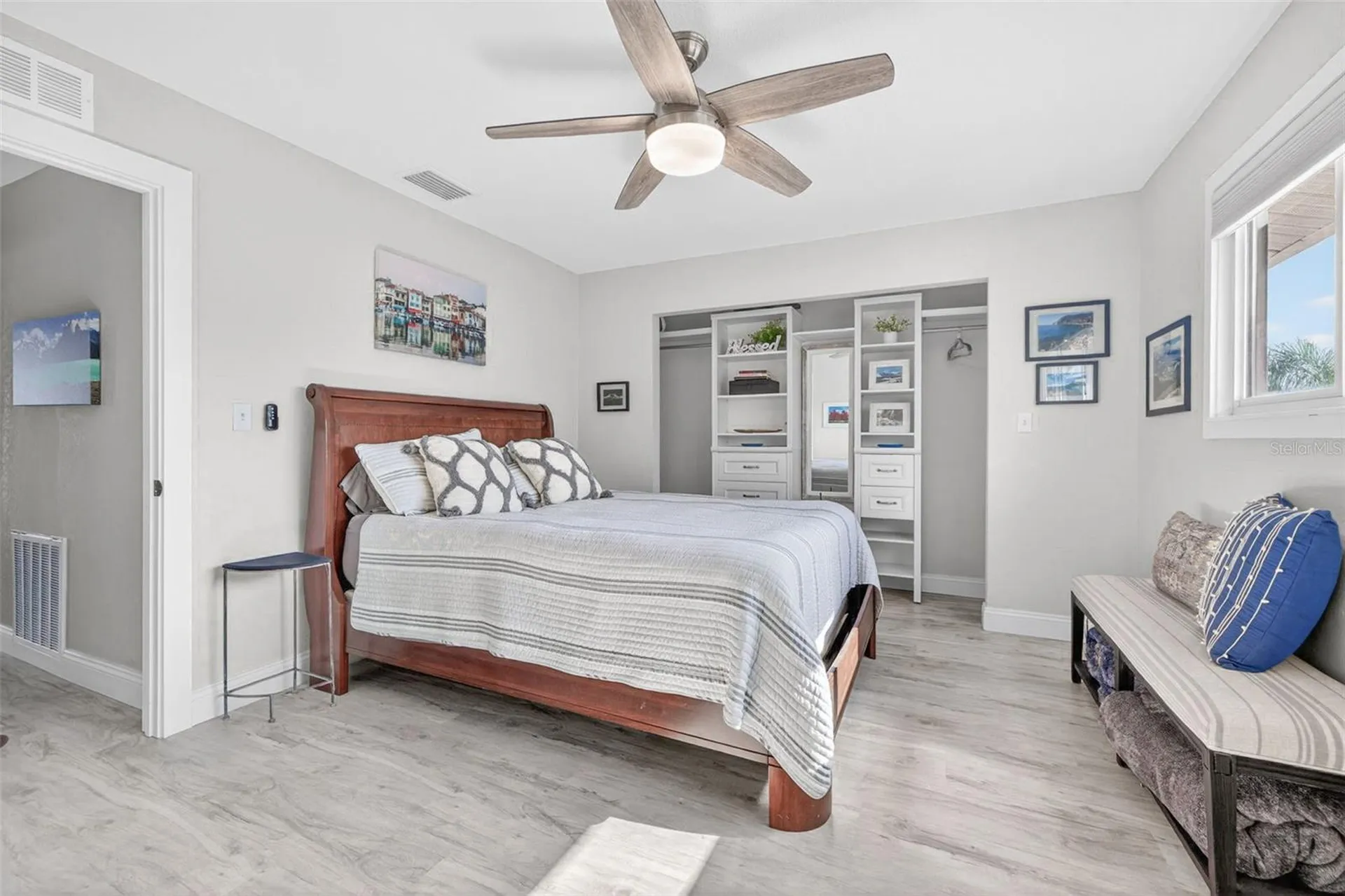6747 Cape Hatteras Way NE St Petersburg FL 33702