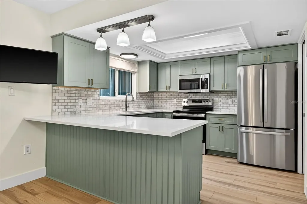6257 Cape Hatteras Way NE St Petersburg FL 33702