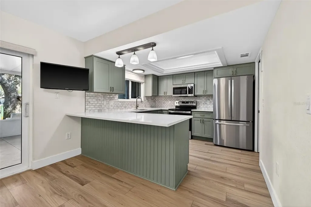 6257 Cape Hatteras Way NE St Petersburg FL 33702