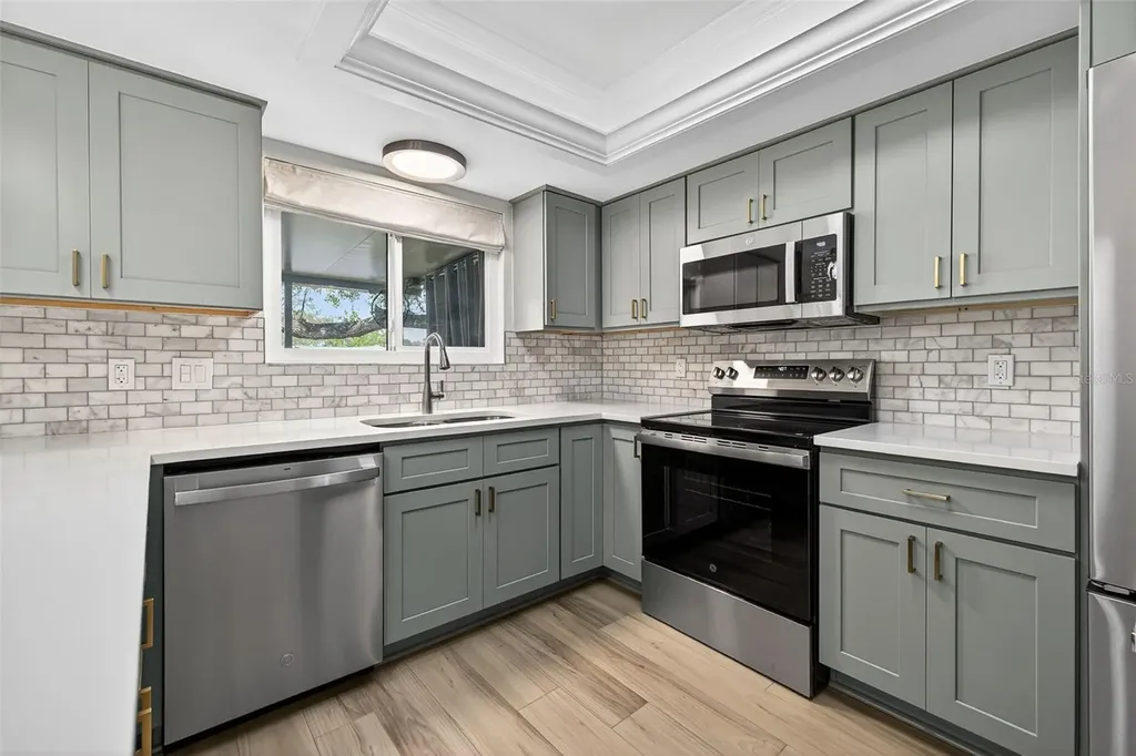6257 Cape Hatteras Way NE St Petersburg FL 33702