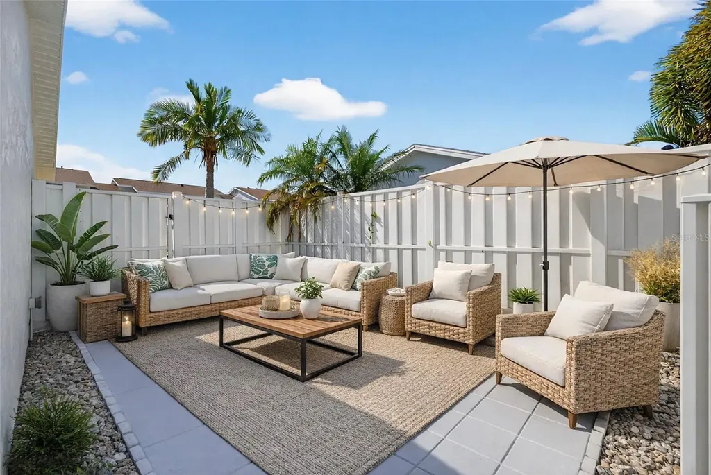 6257 Cape Hatteras Way NE St Petersburg FL 33702