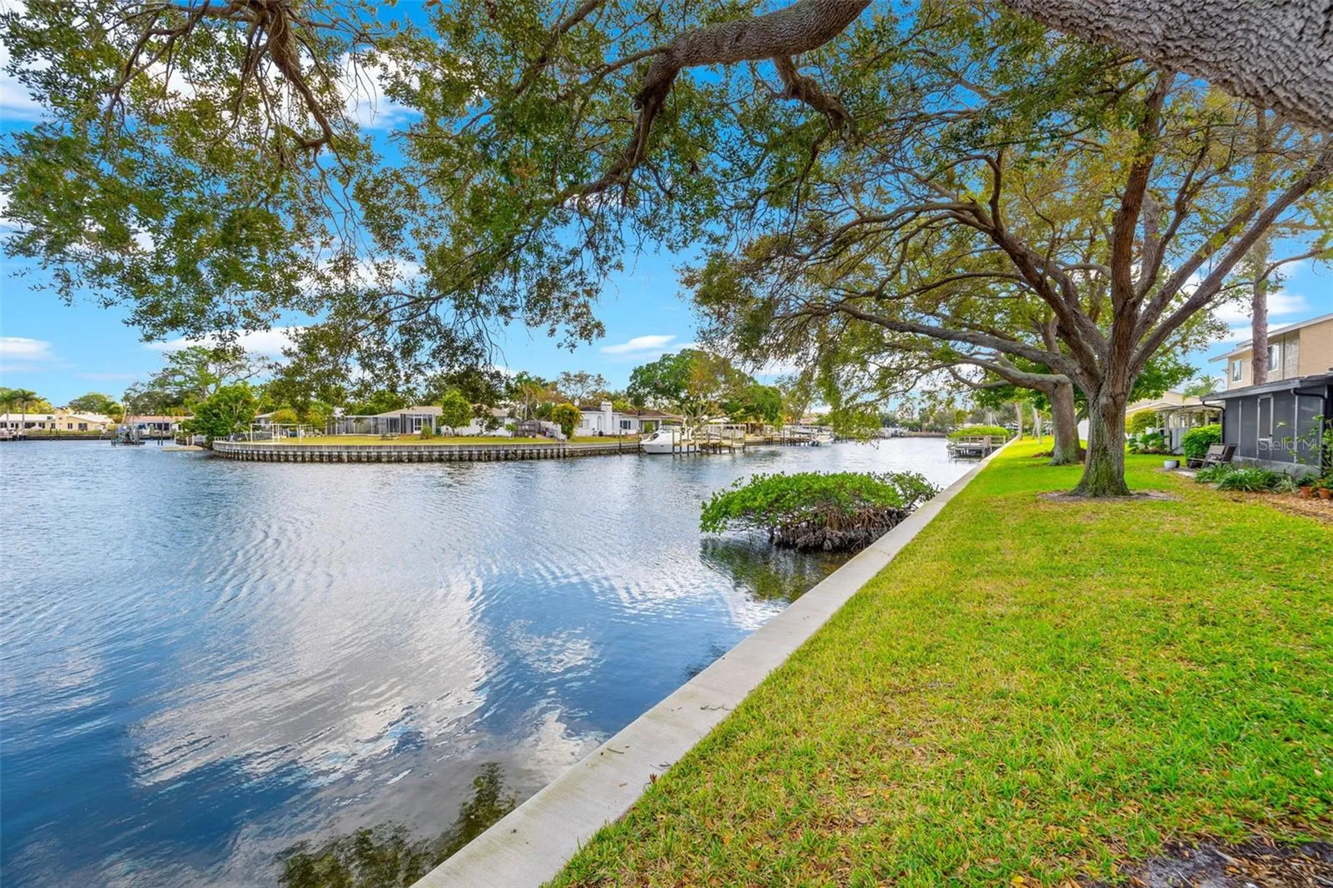 6257 Cape Hatteras Way NE St Petersburg FL 33702