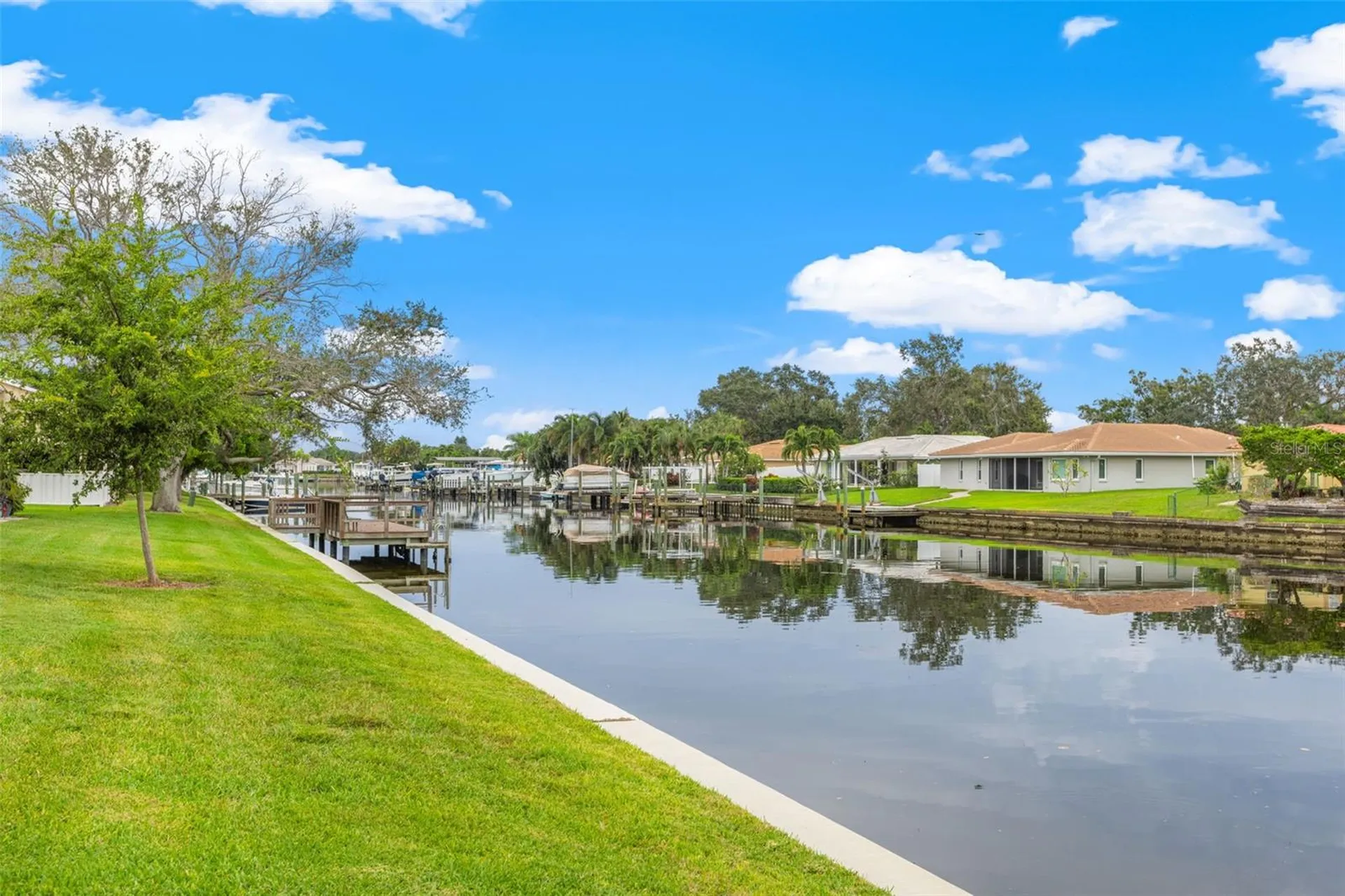 6257 Cape Hatteras Way NE St Petersburg FL 33702