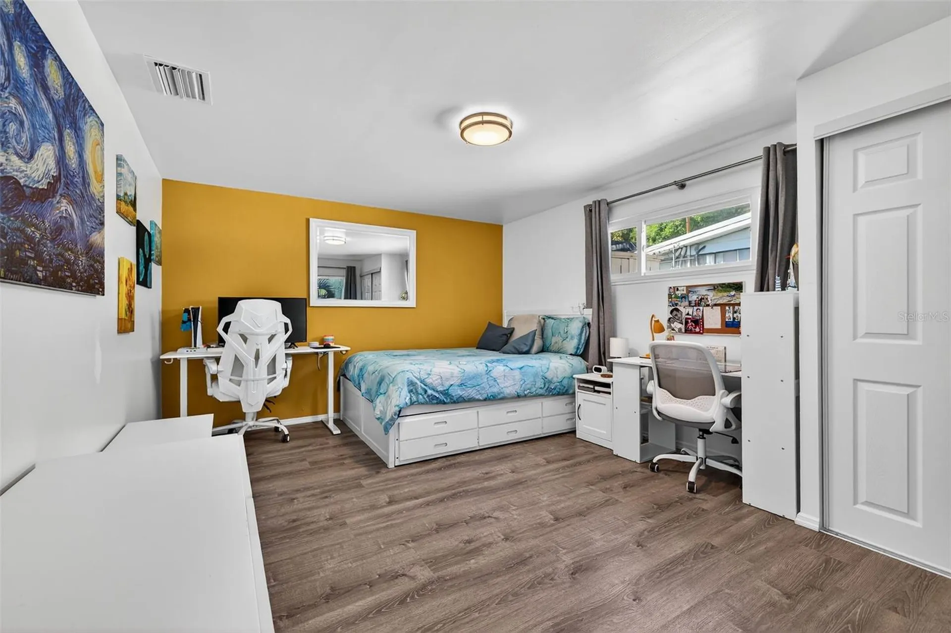 1760 75th Avenue N St Petersburg FL 33702