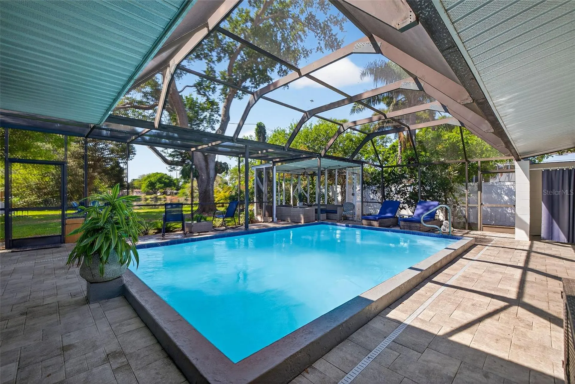 1760 75th Avenue N St Petersburg FL 33702
