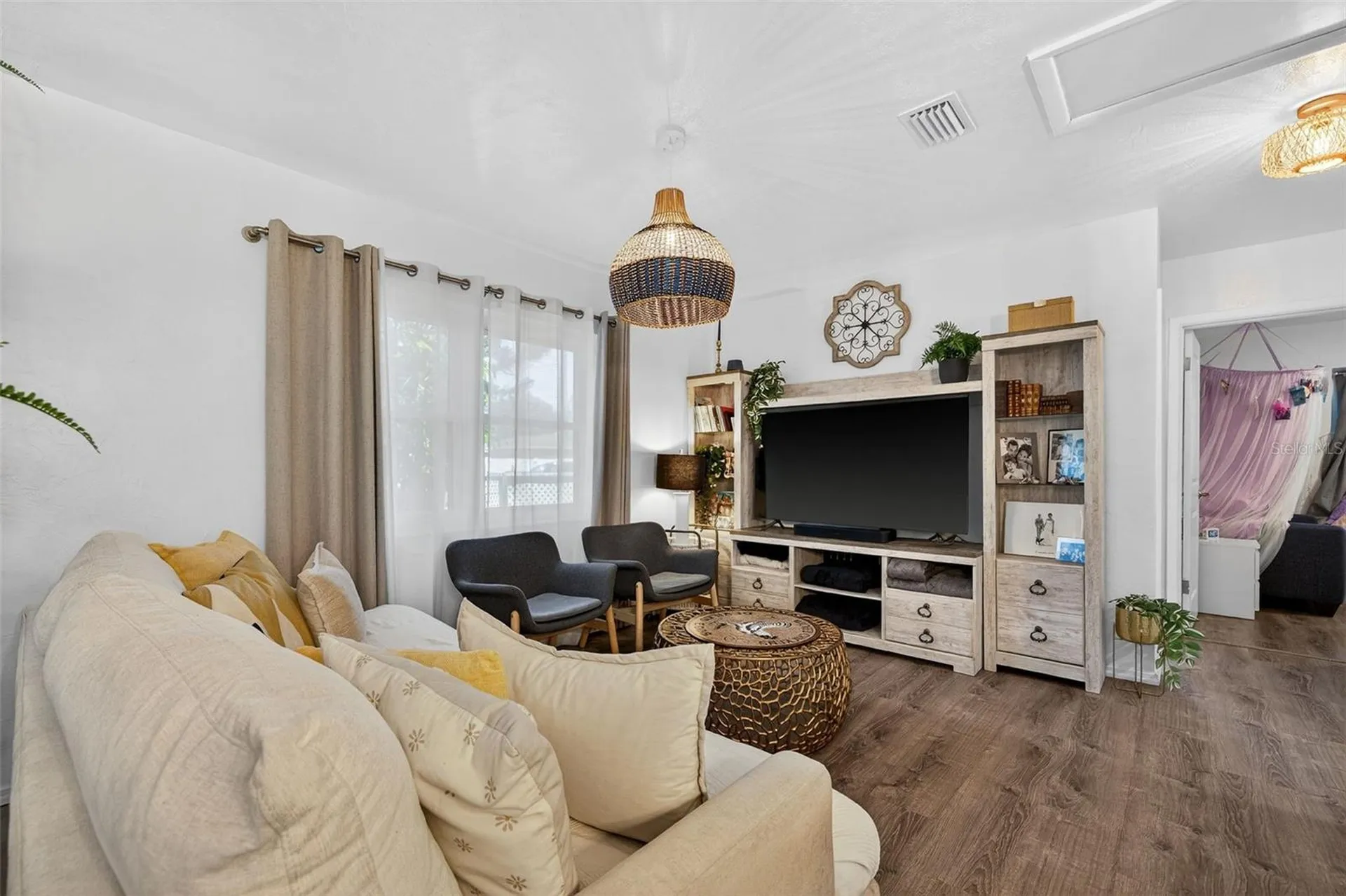 1760 75th Avenue N St Petersburg FL 33702