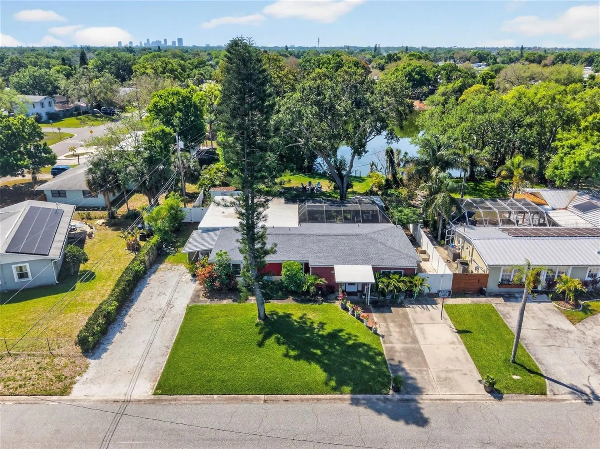1760 75th Avenue N St Petersburg FL 33702
