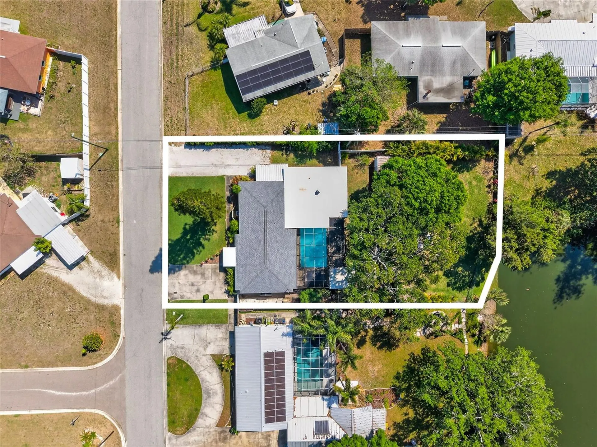 1760 75th Avenue N St Petersburg FL 33702