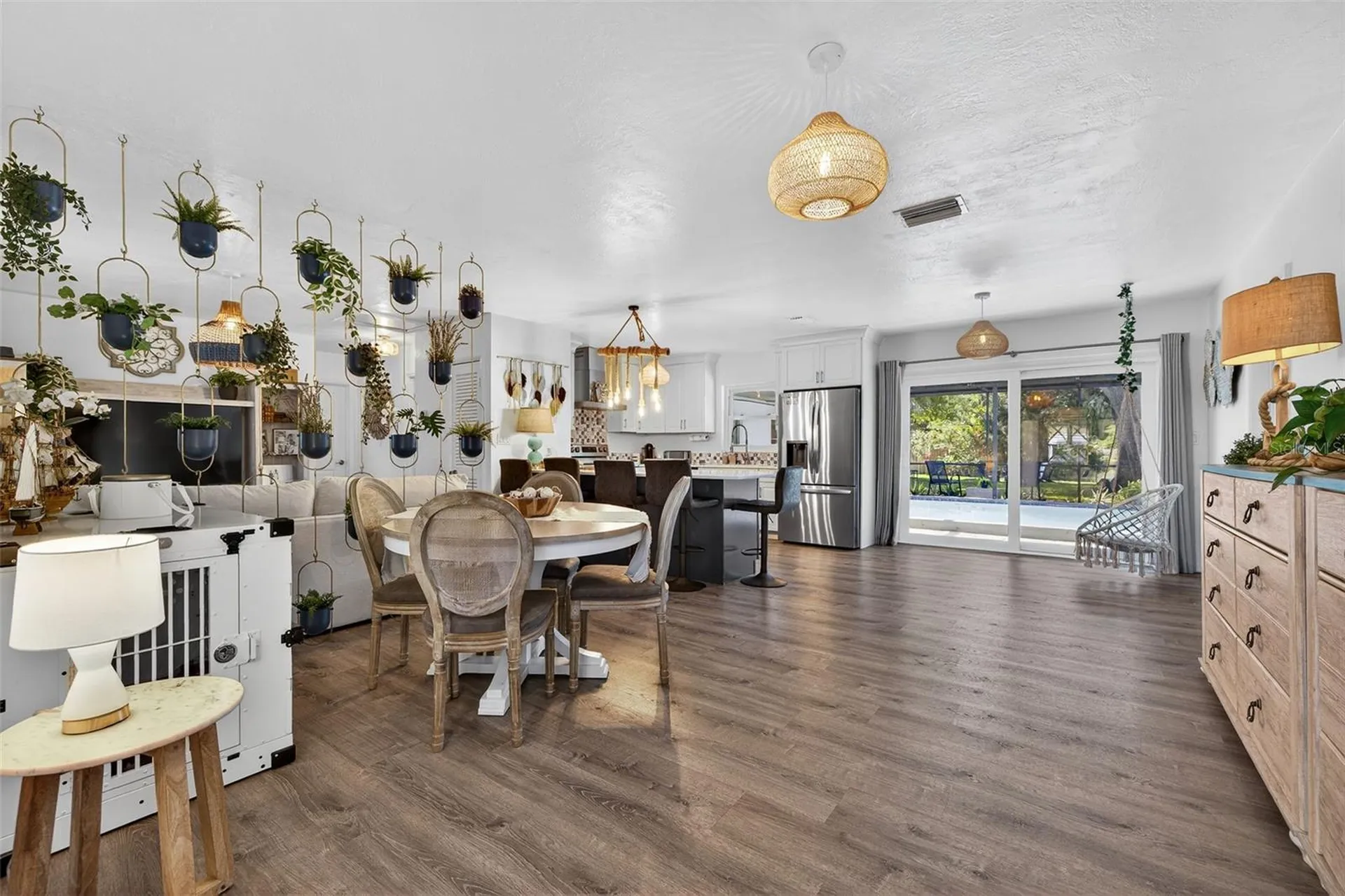 1760 75th Avenue N St Petersburg FL 33702
