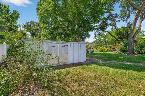 1760 75th Avenue N St Petersburg FL 33702