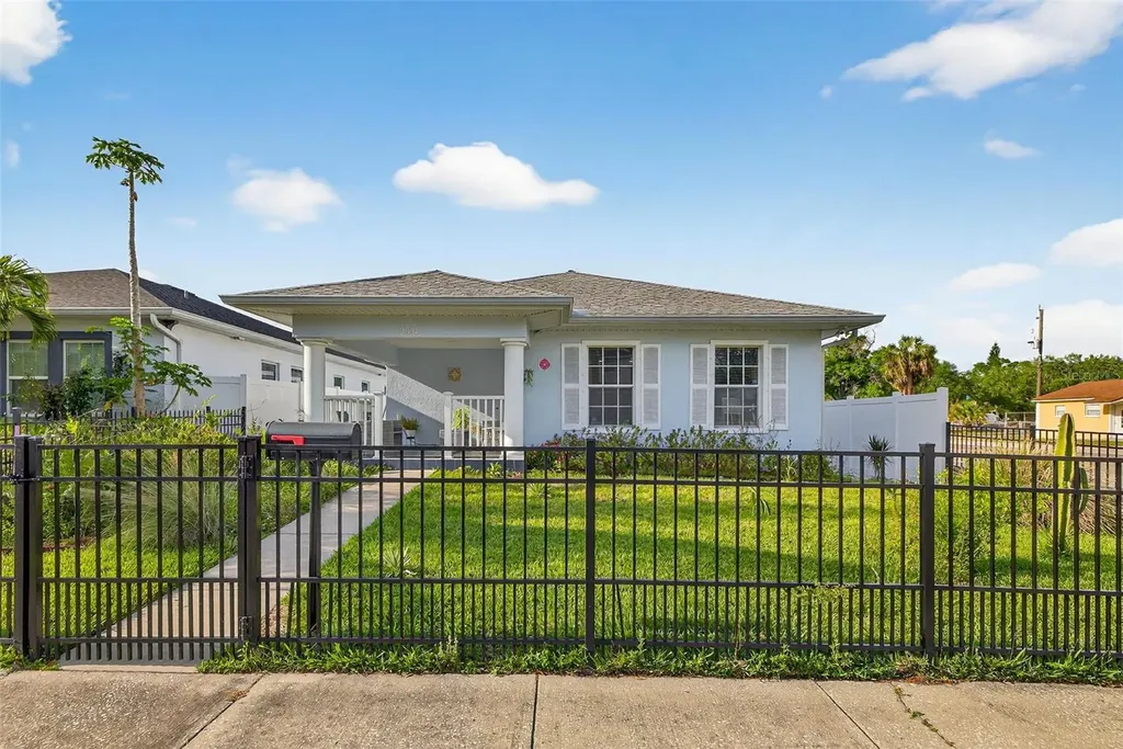 2801 2nd Avenue S St Petersburg FL 33712