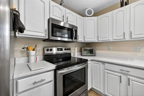 2801 2nd Avenue S St Petersburg FL 33712