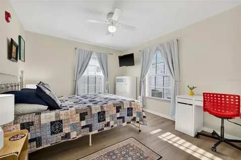 2801 2nd Avenue S St Petersburg FL 33712