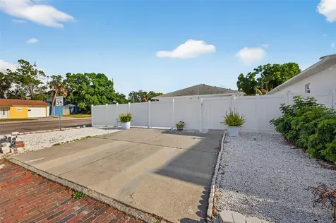 2801 2nd Avenue S St Petersburg FL 33712