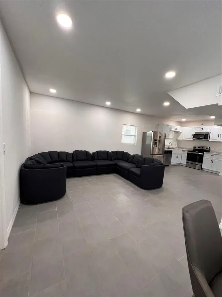 612 S Lincoln Avenue Clearwater FL 33756