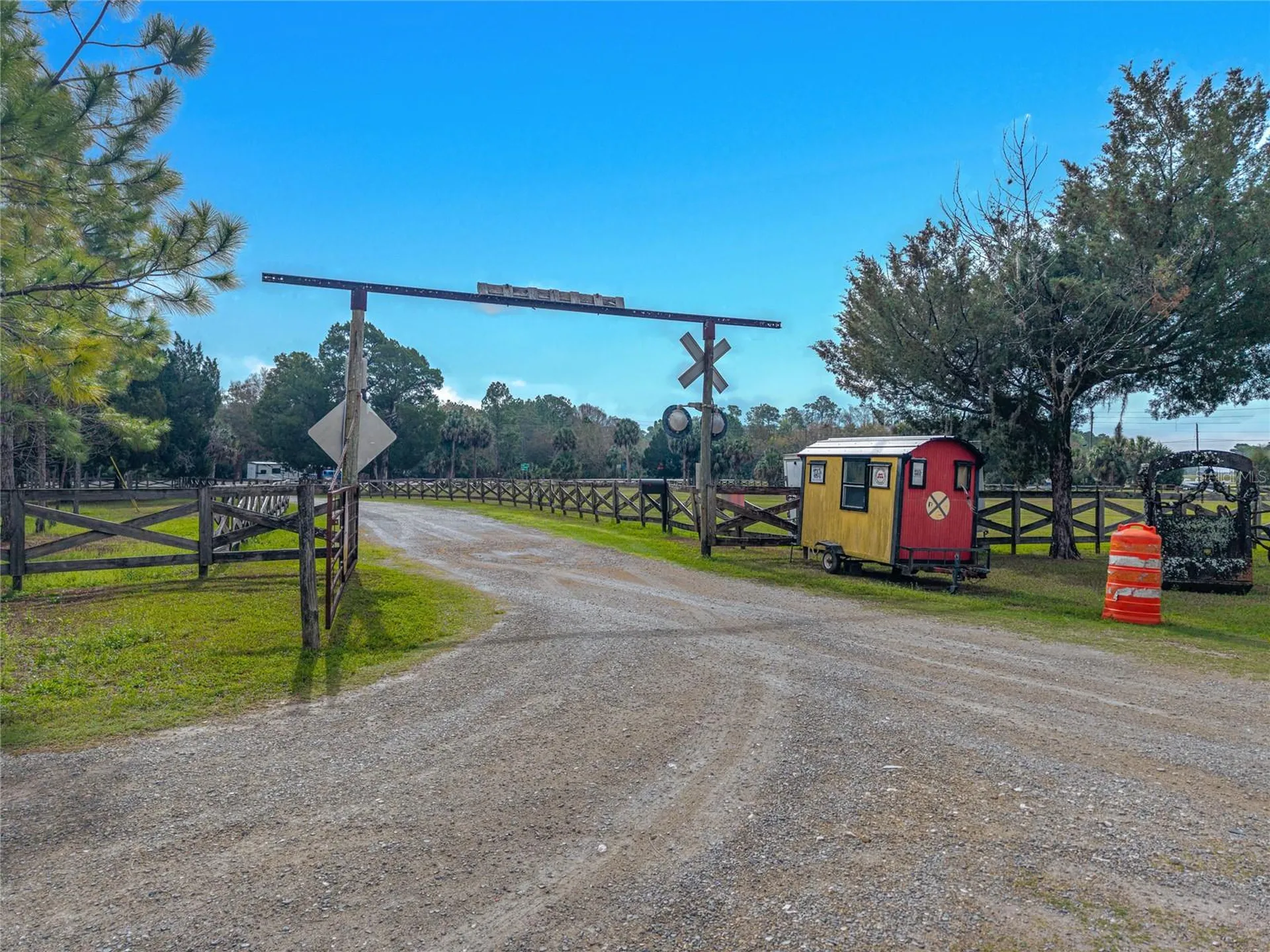 11350 State Road 121 Inglis FL 34449