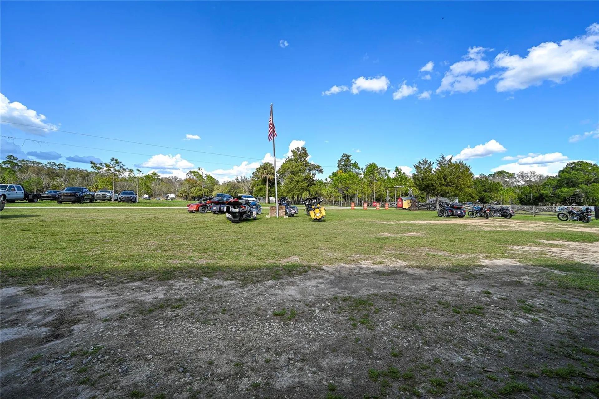 11350 State Road 121 Inglis FL 34449