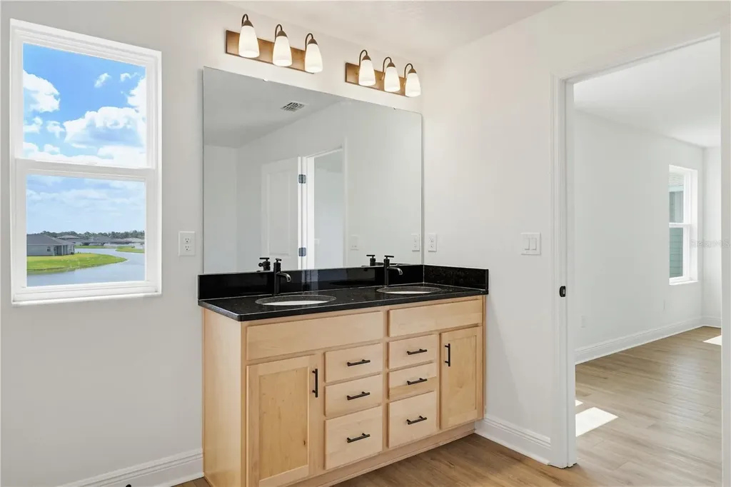 9395 Sandy Bluffs Circle Parrish FL 34219