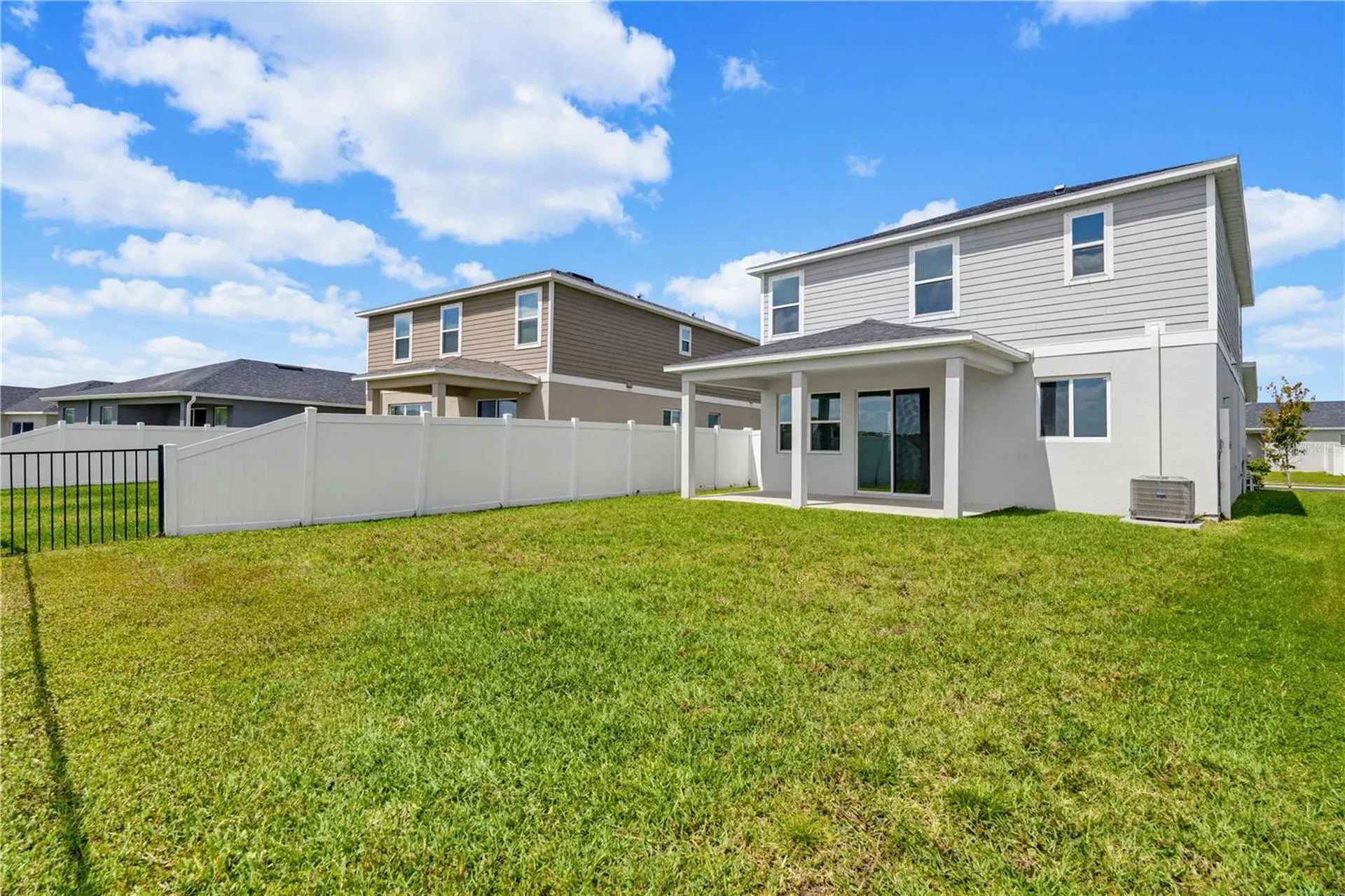 9395 Sandy Bluffs Circle Parrish FL 34219