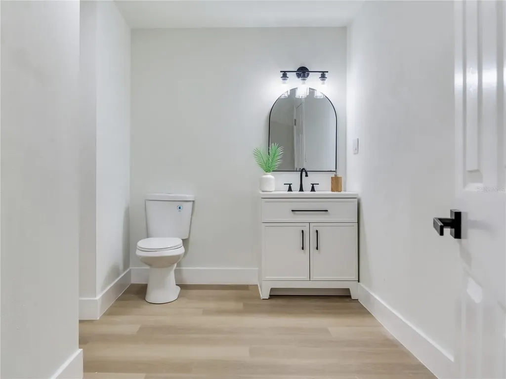 2753 Valencia Drive Sarasota FL 34239